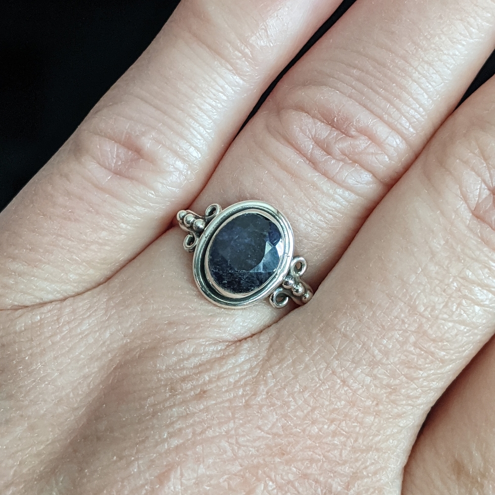 SOLD! Natural Blue Sapphire, 925 Silver ring, size 8 - Picture 1 of 10